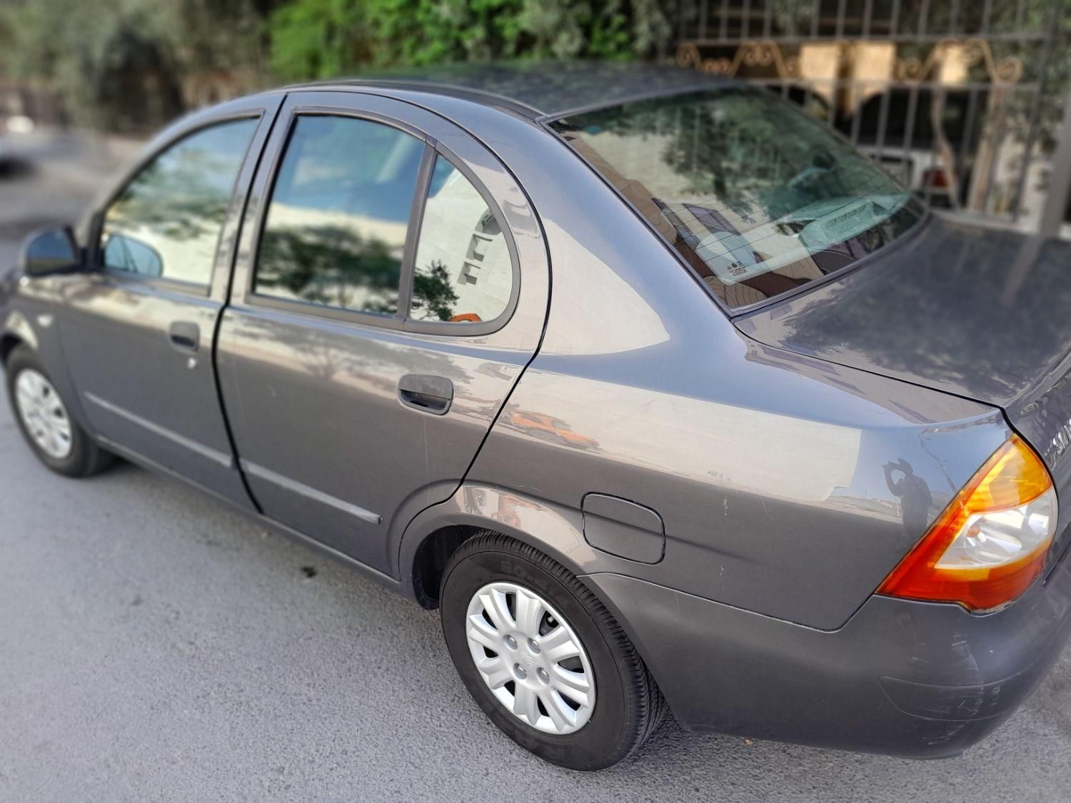 تیبا صندوق دار SX - 1396