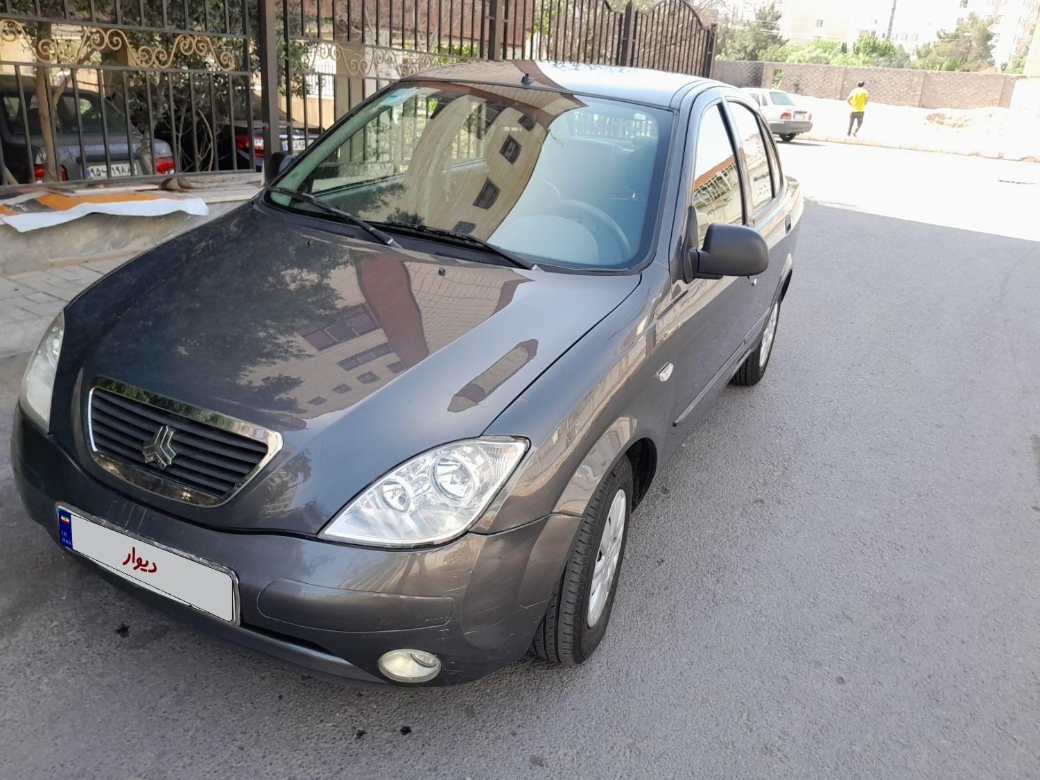 تیبا صندوق دار SX - 1396
