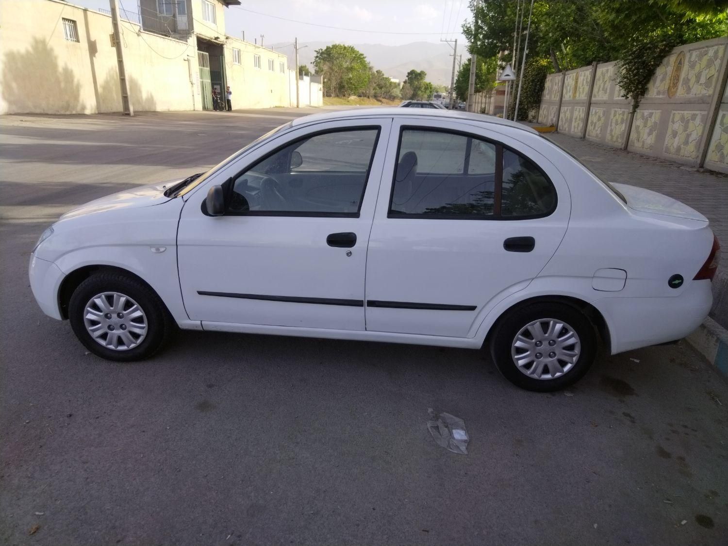 تیبا صندوق دار EX - 1395