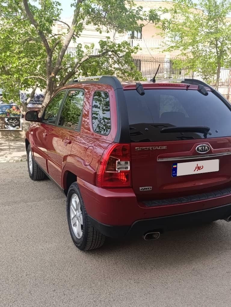 کیا اسپورتیج 6 سیلندر 2700cc - 2010