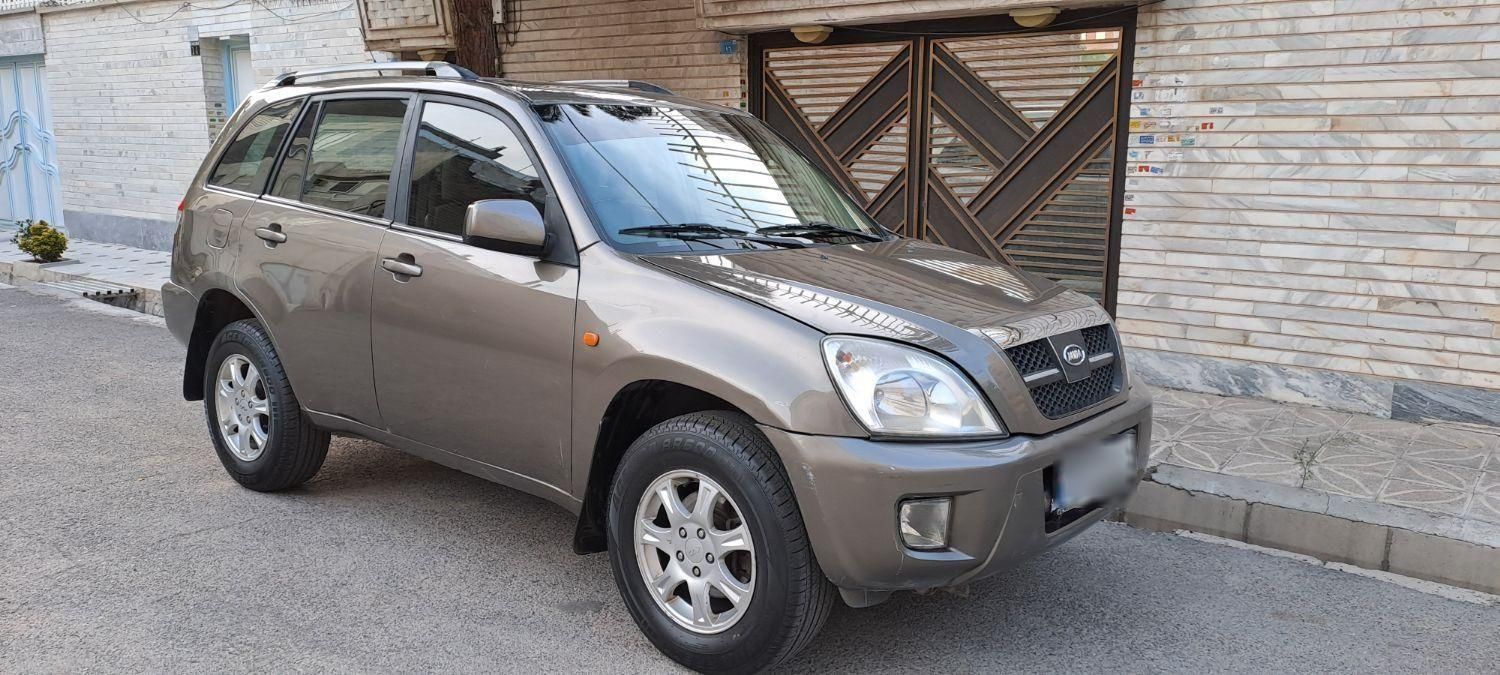 ام وی ام X33 دنده‌ای ساده - 2012