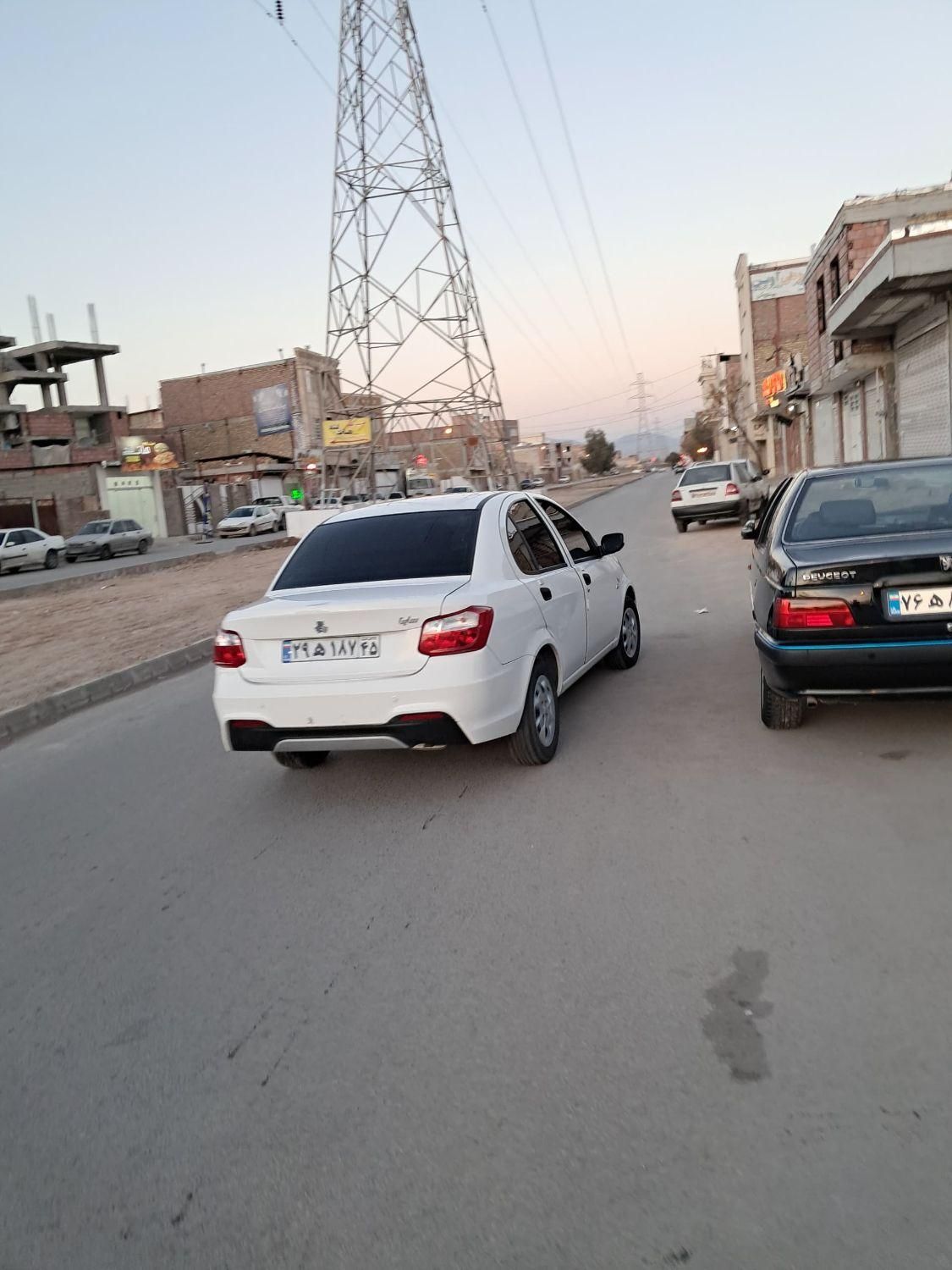 ساینا S دنده ای بنزینی - 1403