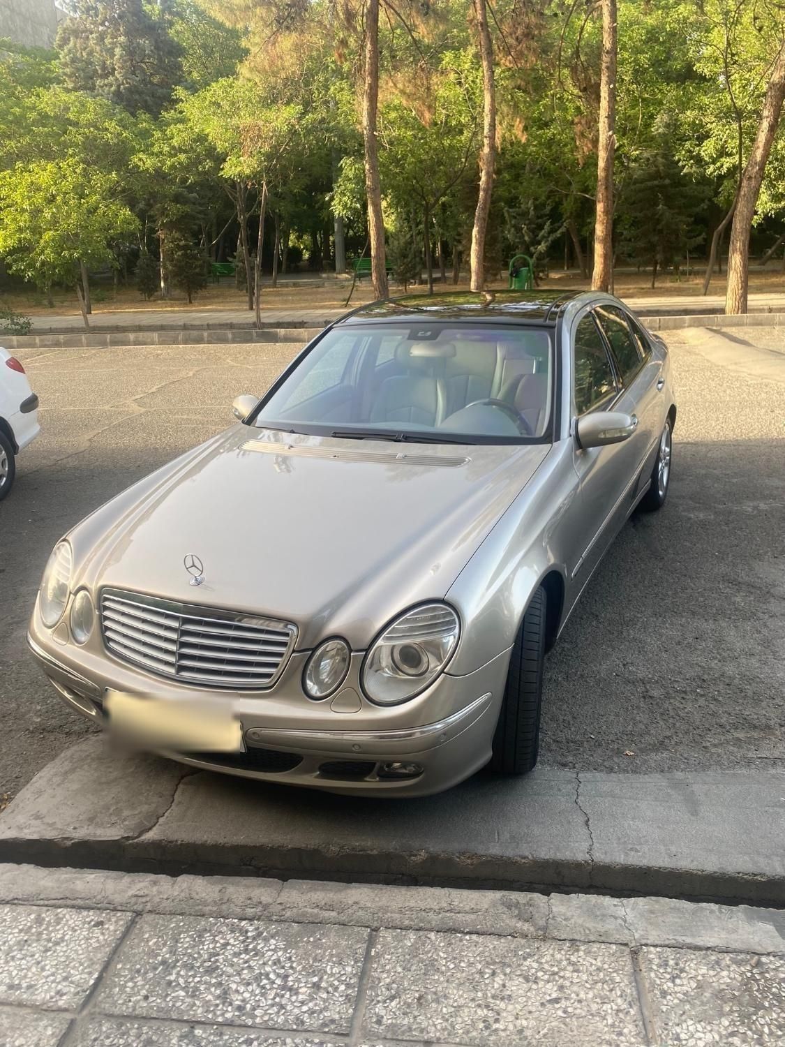 بنز E اتوماتیک 240 - 2005