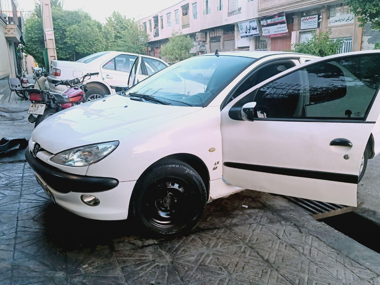 پژو 206 SD v8 - 1394