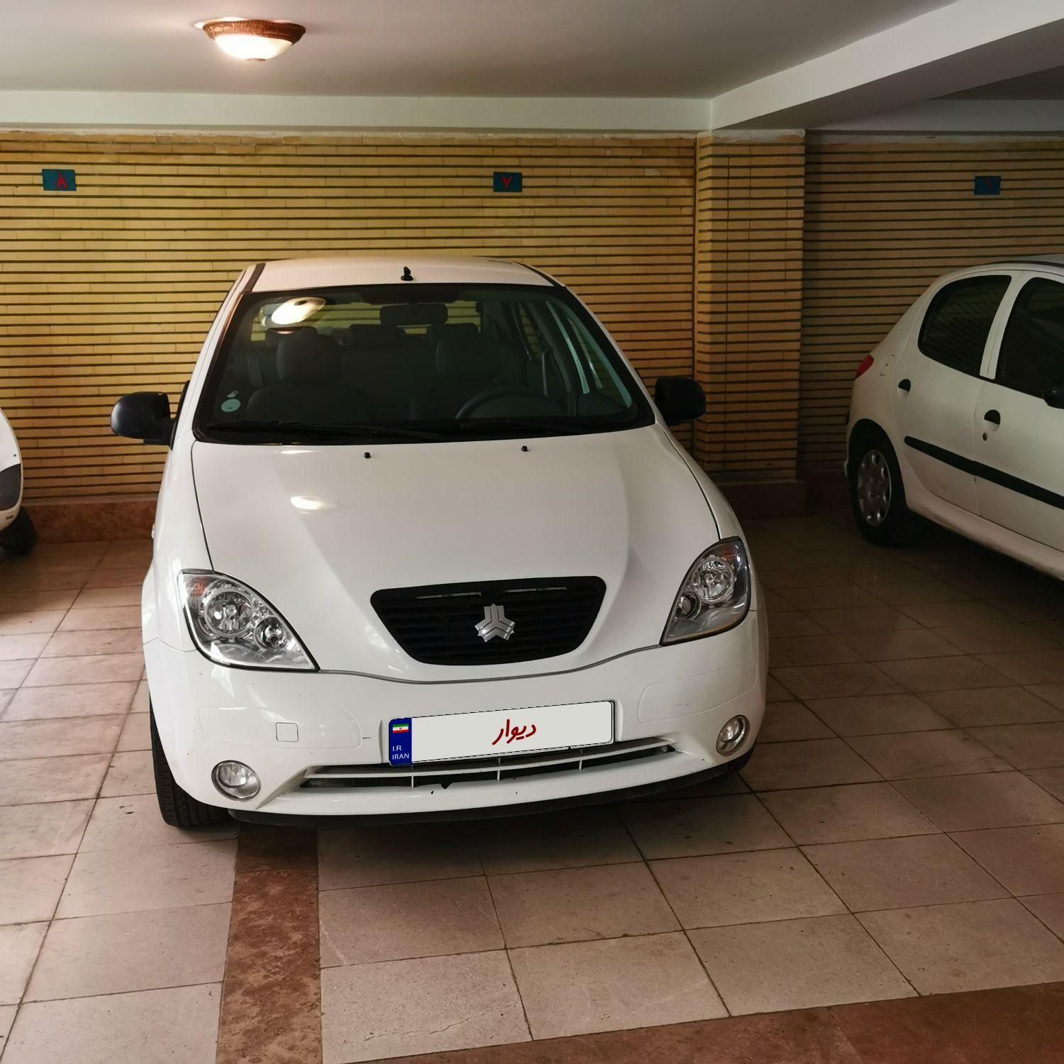 تیبا صندوق دار SX - 1401
