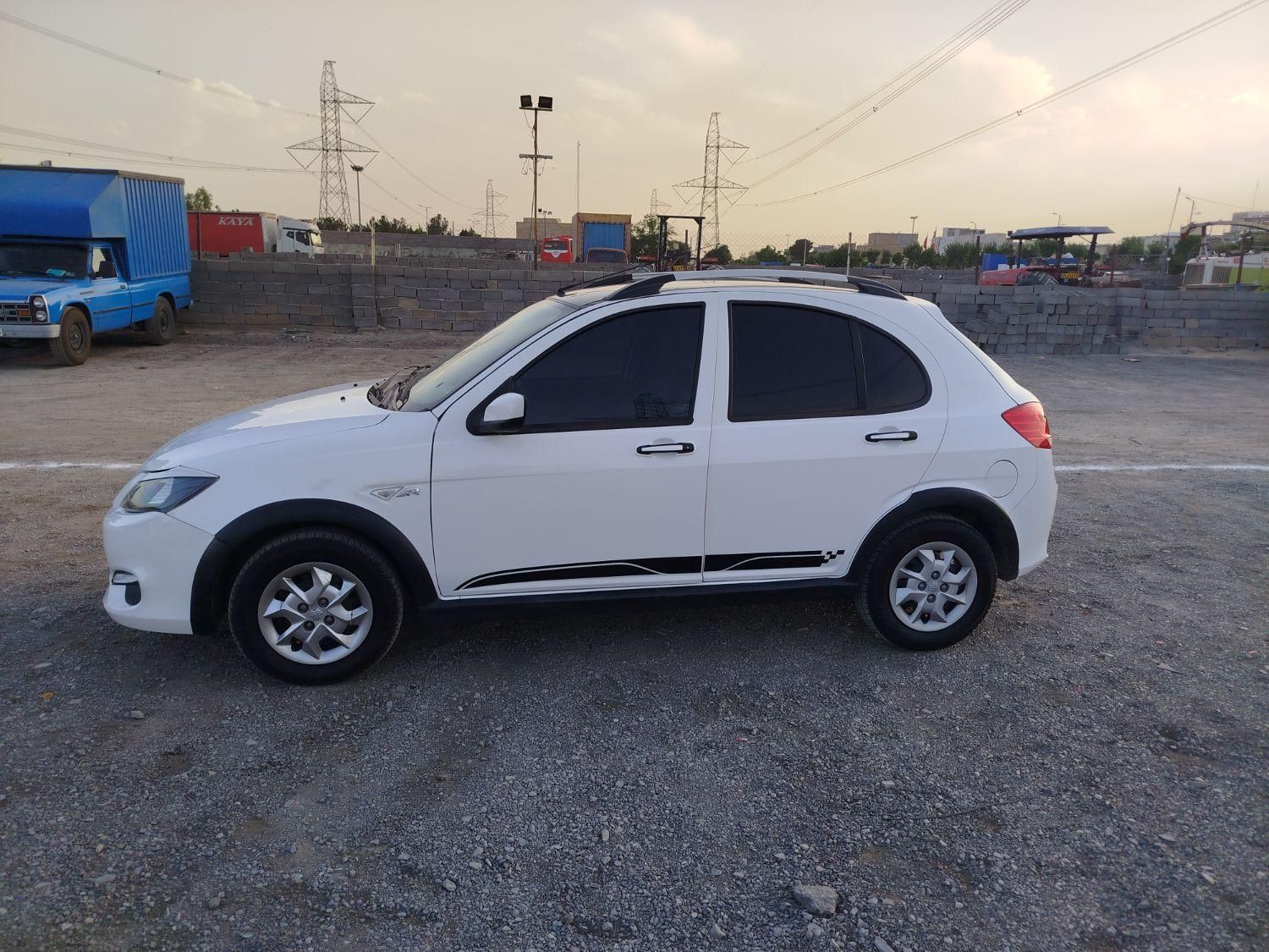 کوییک R دنده‌ای - 1402