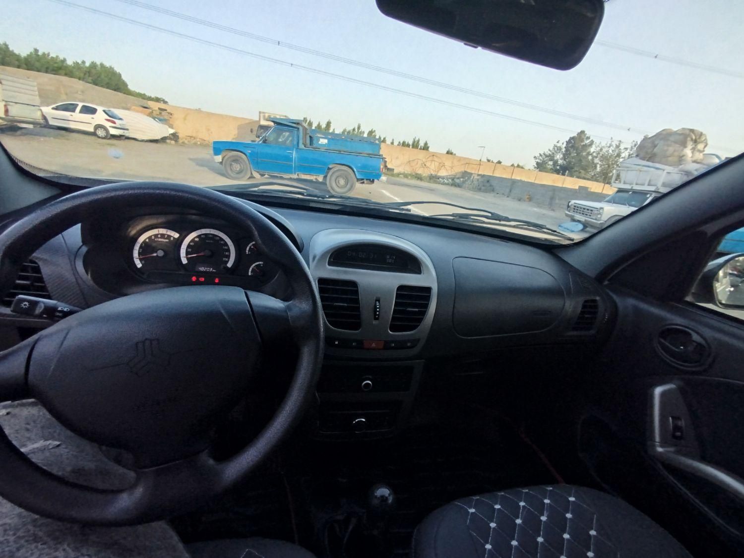کوییک R دنده‌ای - 1402