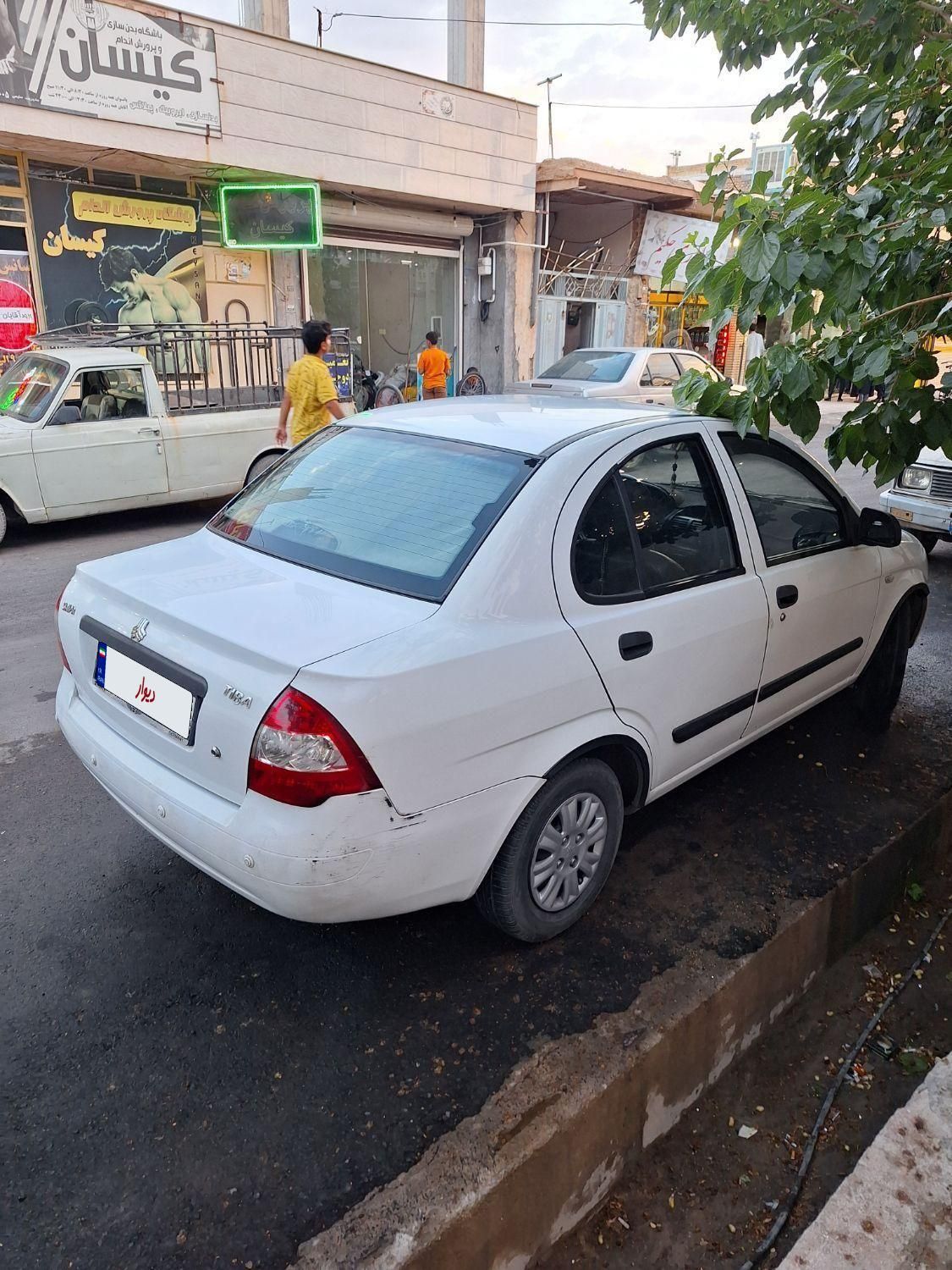 تیبا صندوق دار SX - 1391