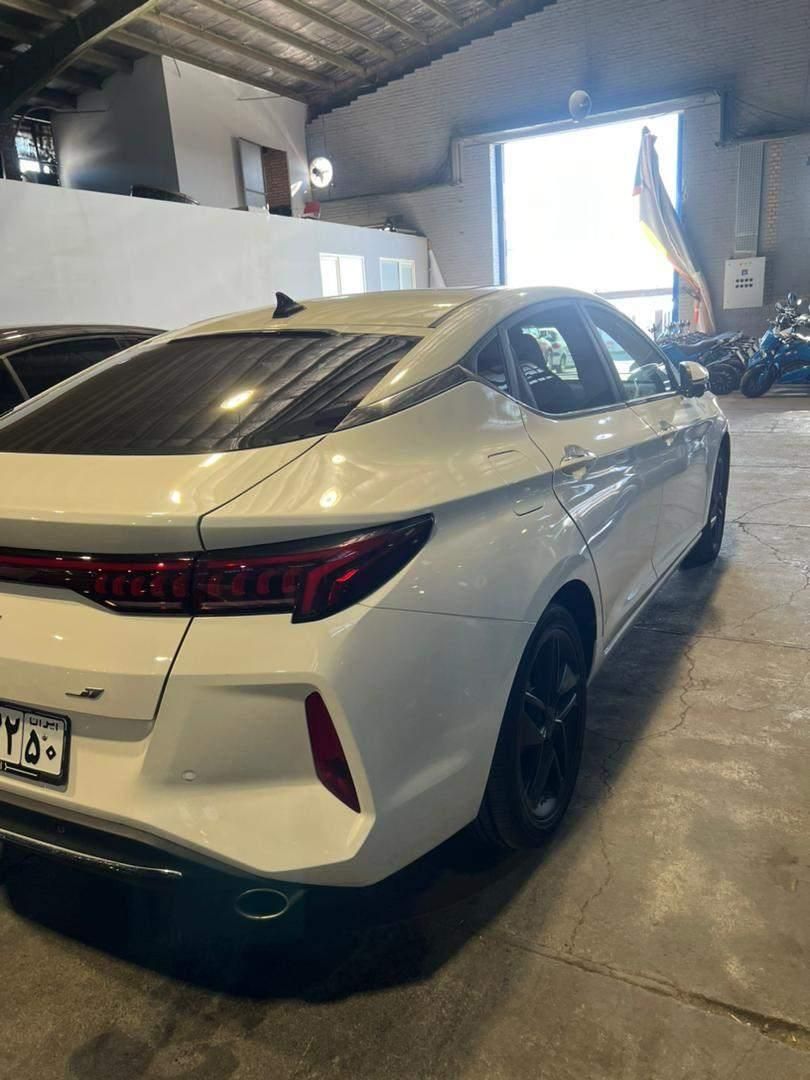 کی ام سی J7 اتوماتیک - 2025
