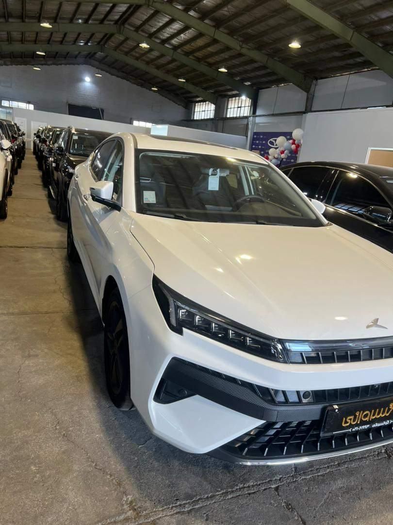 کی ام سی J7 اتوماتیک - 2025
