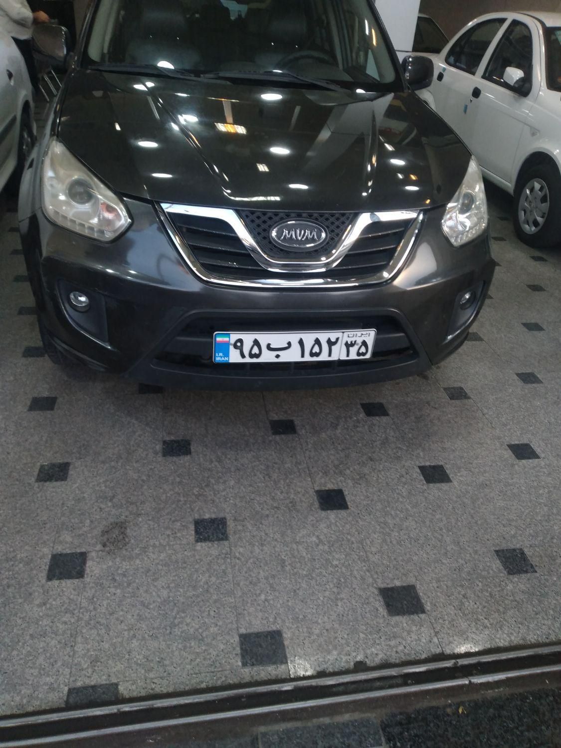 خودرو ام وی ام، X33 آگهی ann_18204756