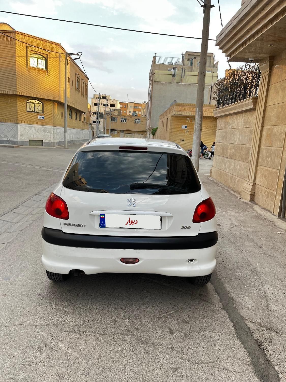پژو 206 تیپ 3 - 1389
