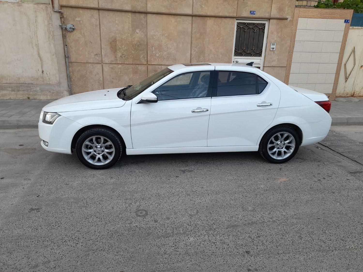خودرو دنا، پلاس آگهی ann_18205357