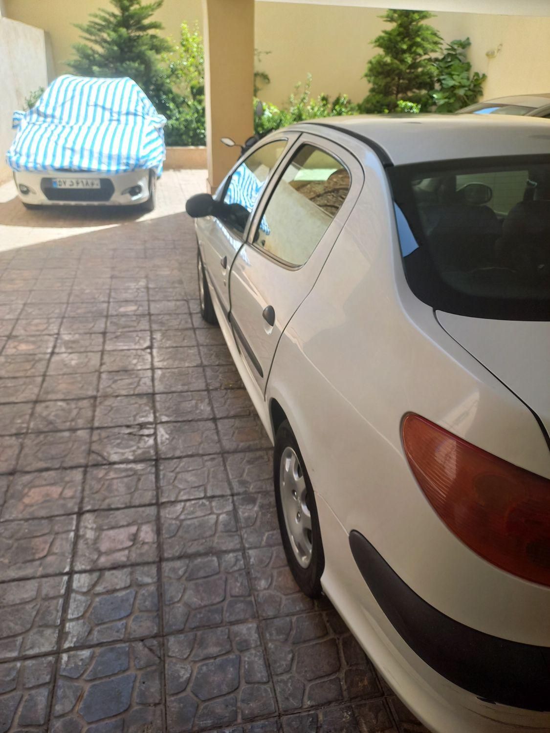 پژو 206 SD v8 - 1393