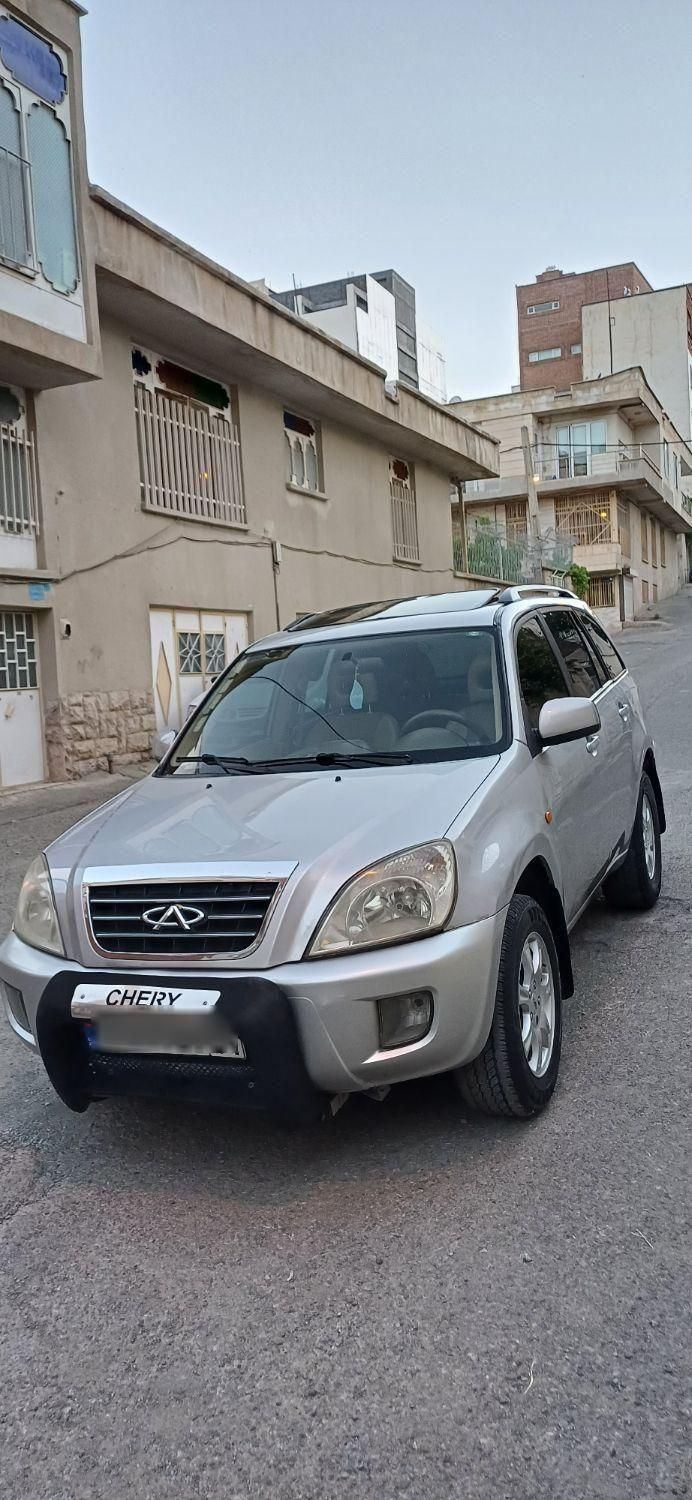 ام وی ام X33 دنده‌ای ساده - 2011