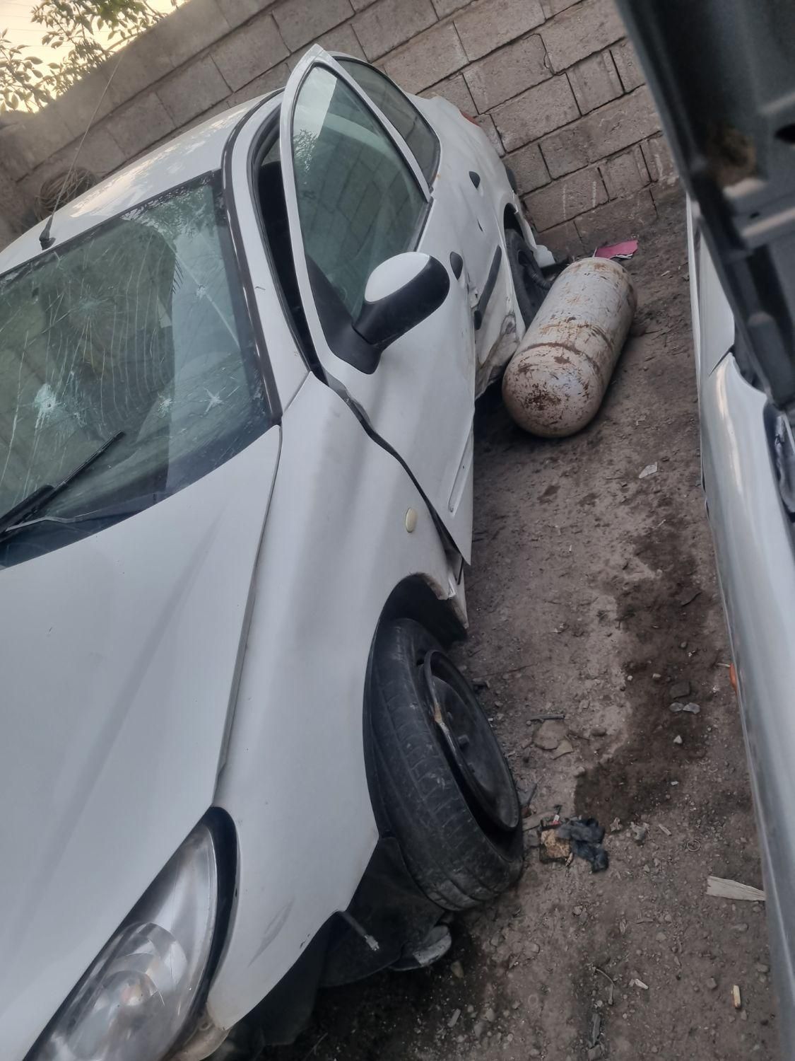 پژو 206 SD v8 - 1393