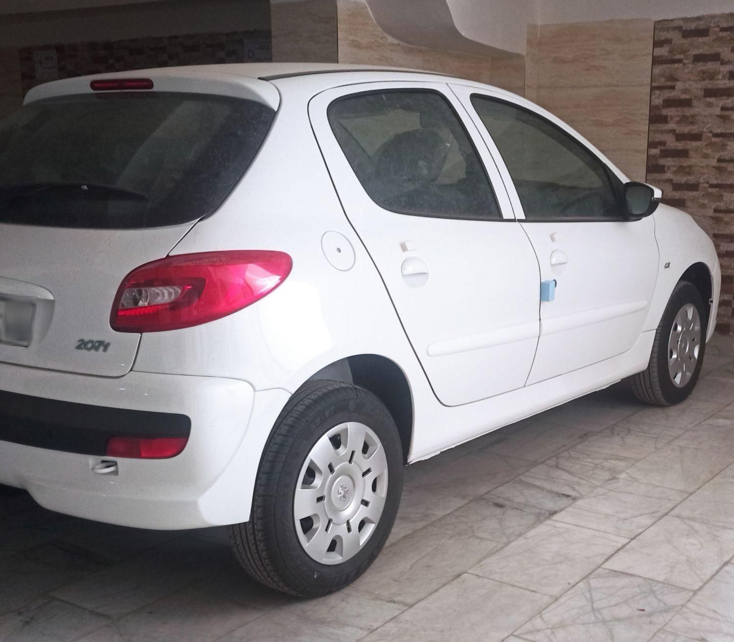 پژو 207 دنده‌ای با موتور TU3 - 1404