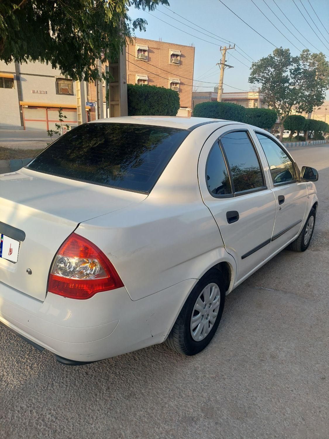 تیبا صندوق دار SX - 1401