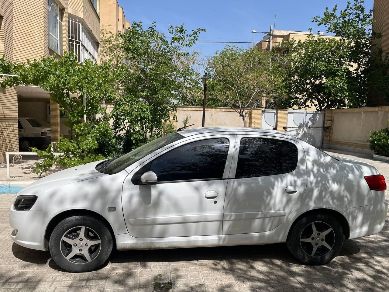 رانا پلاس دنده‌ای - 1400