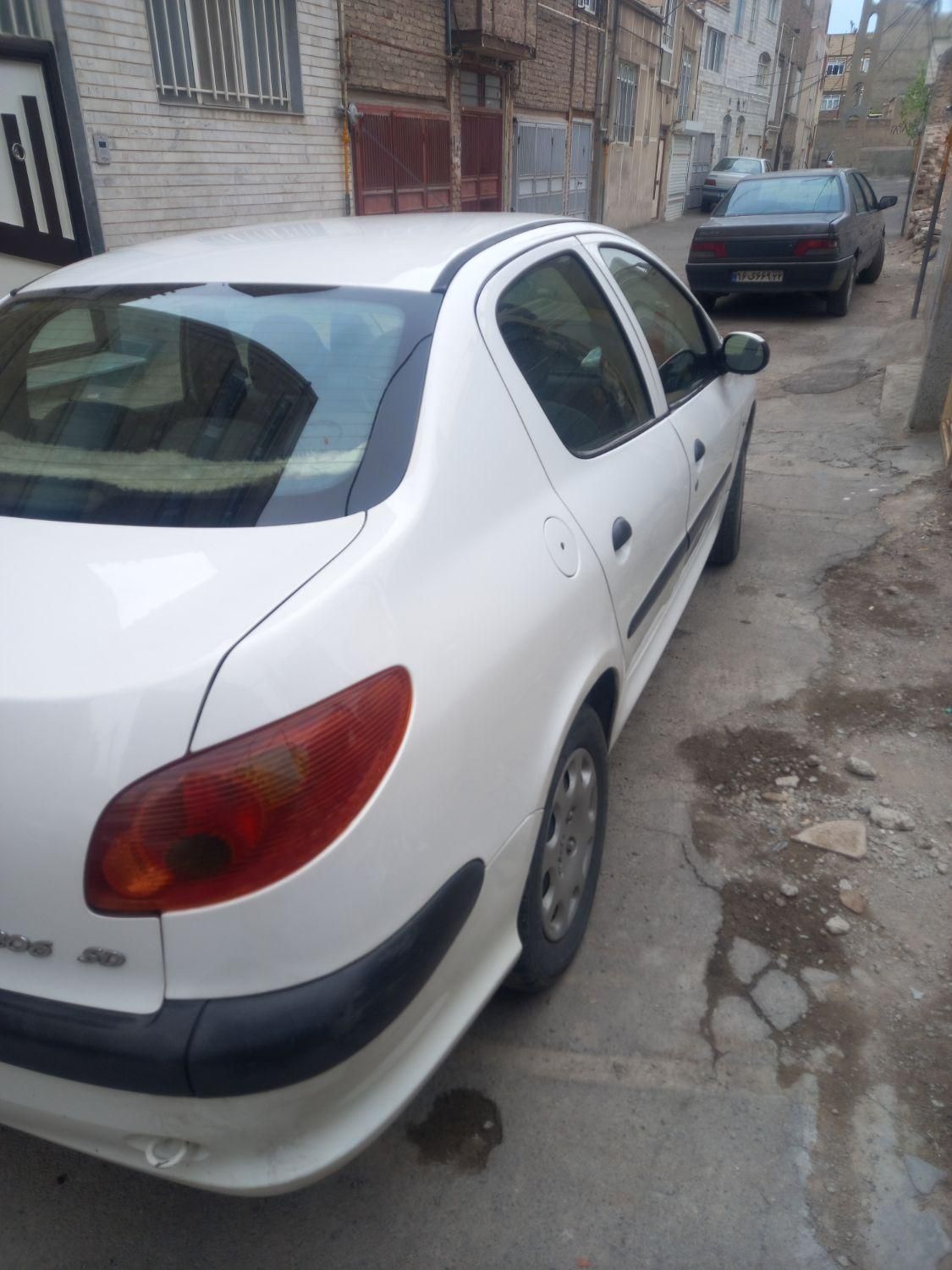 پژو 206 SD v8 - 1392