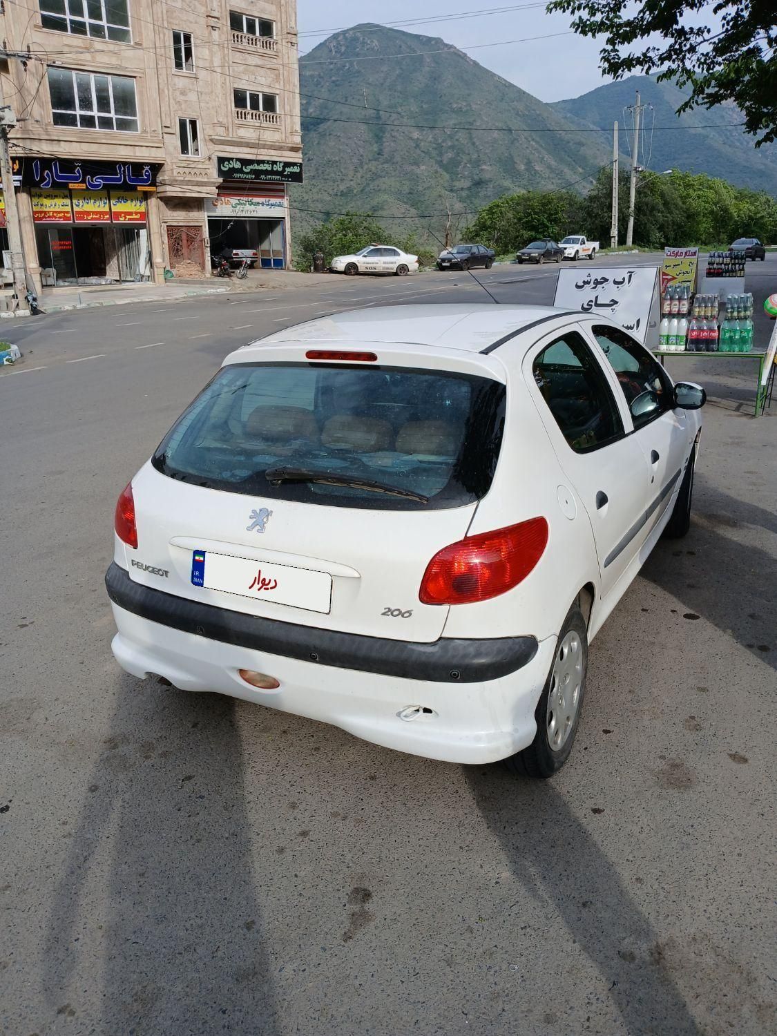 پژو 206 تیپ 5 - 1390