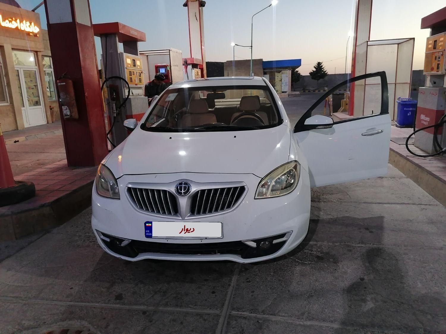 برلیانس H330 اتوماتیک 1500 - 2015