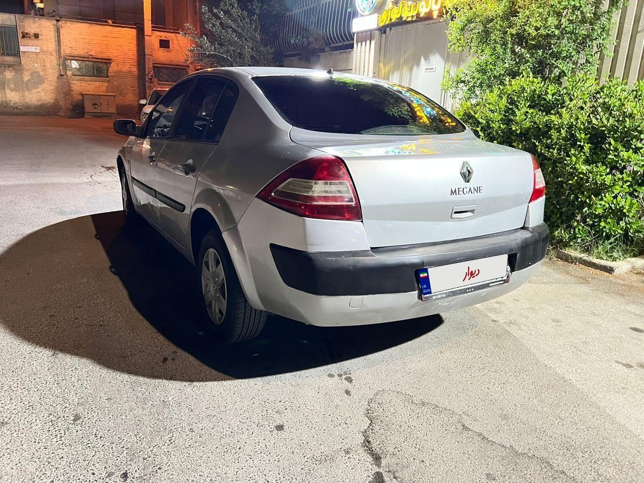 رنو مگان دنده‌ای 1600 - 2006