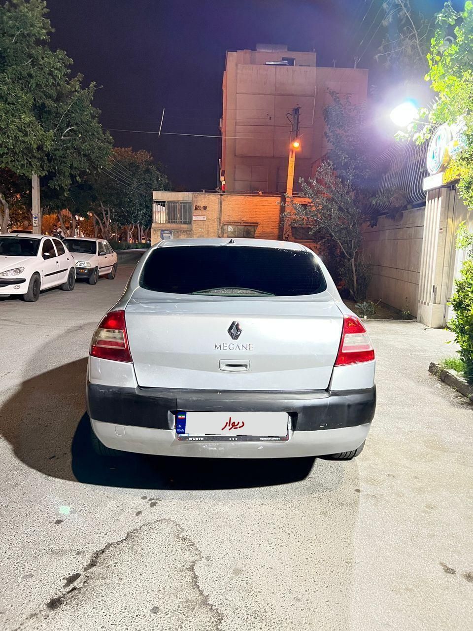 رنو مگان دنده‌ای 1600 - 2006