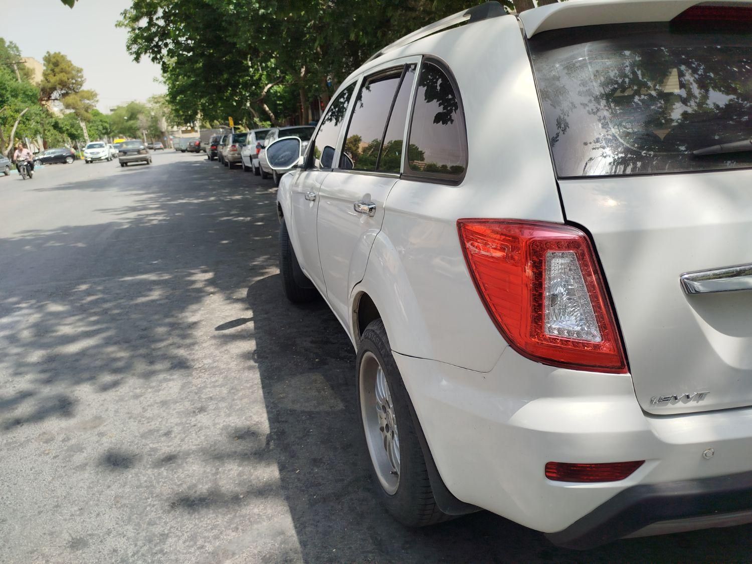لیفان X60 دنده‌ای - 2015