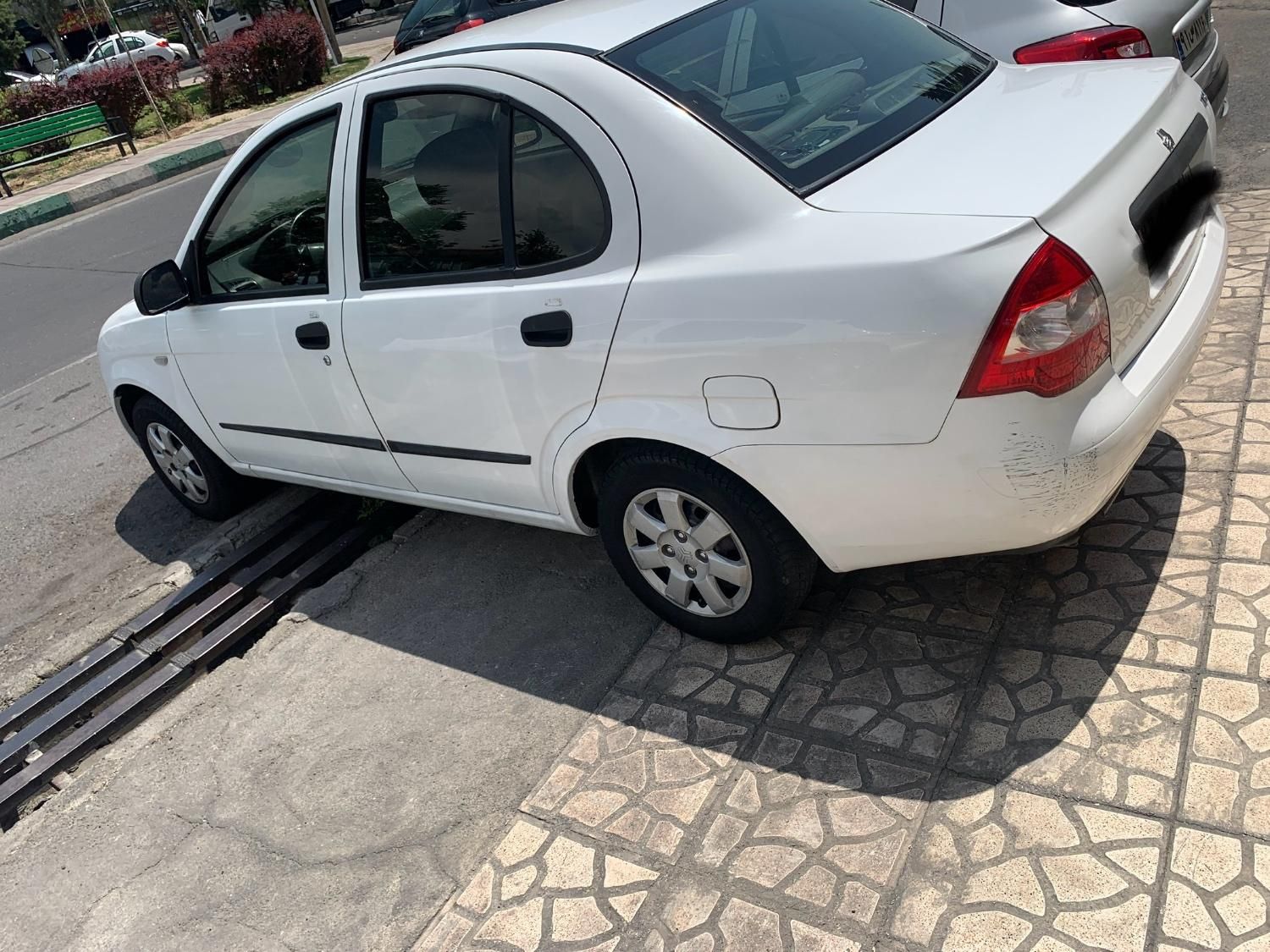 تیبا صندوق دار SX - 1398