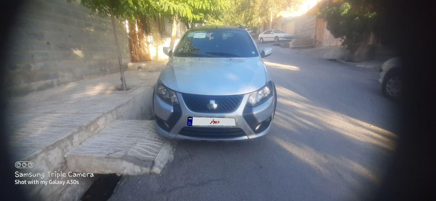 خودرو کوییک، R آگهی ann_18212312