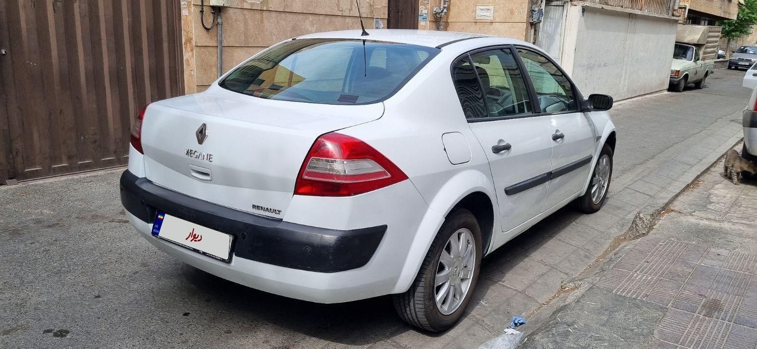 رنو مگان دنده‌ای 1600 - 2007