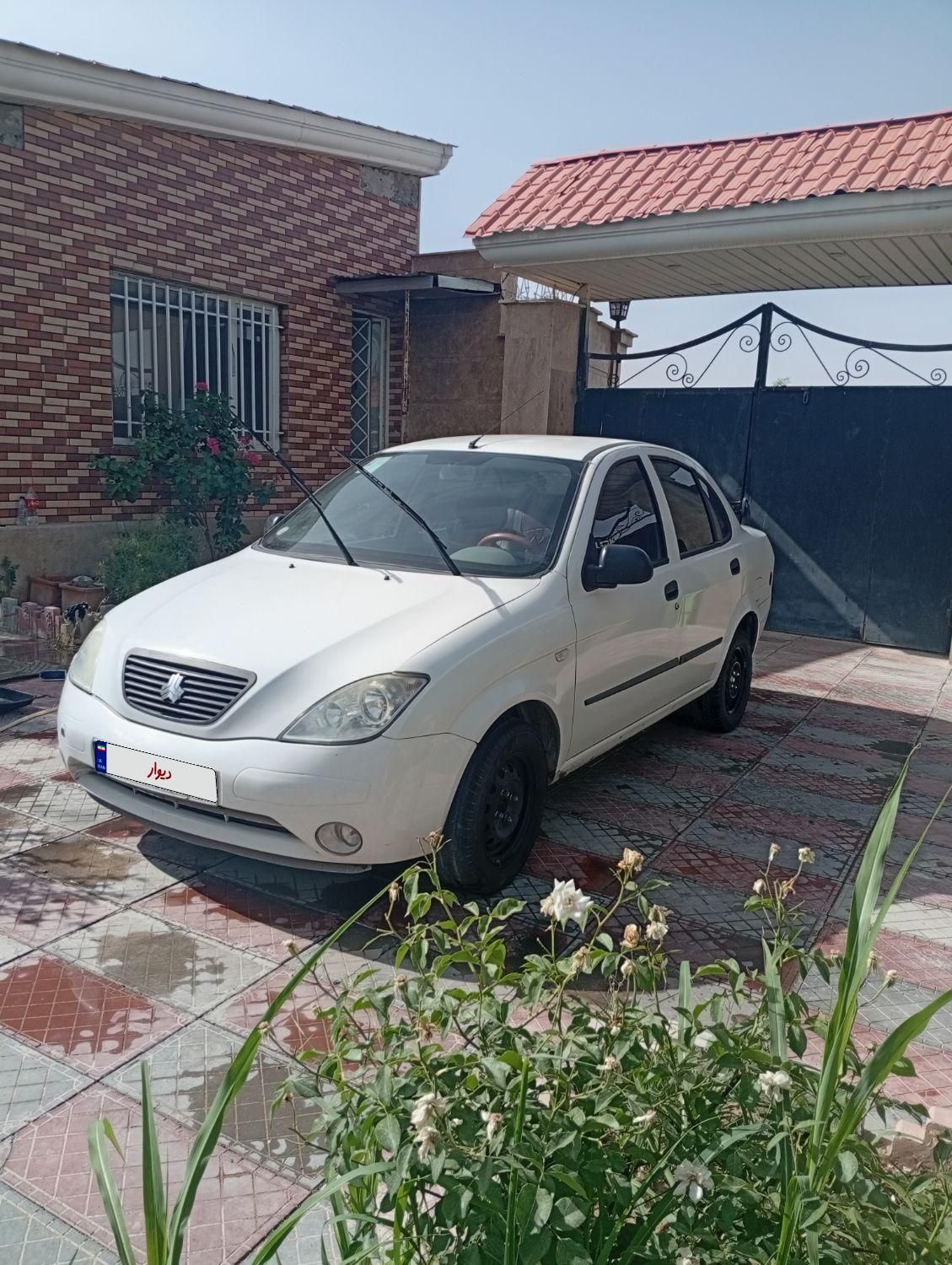 تیبا صندوق دار SX - 1400