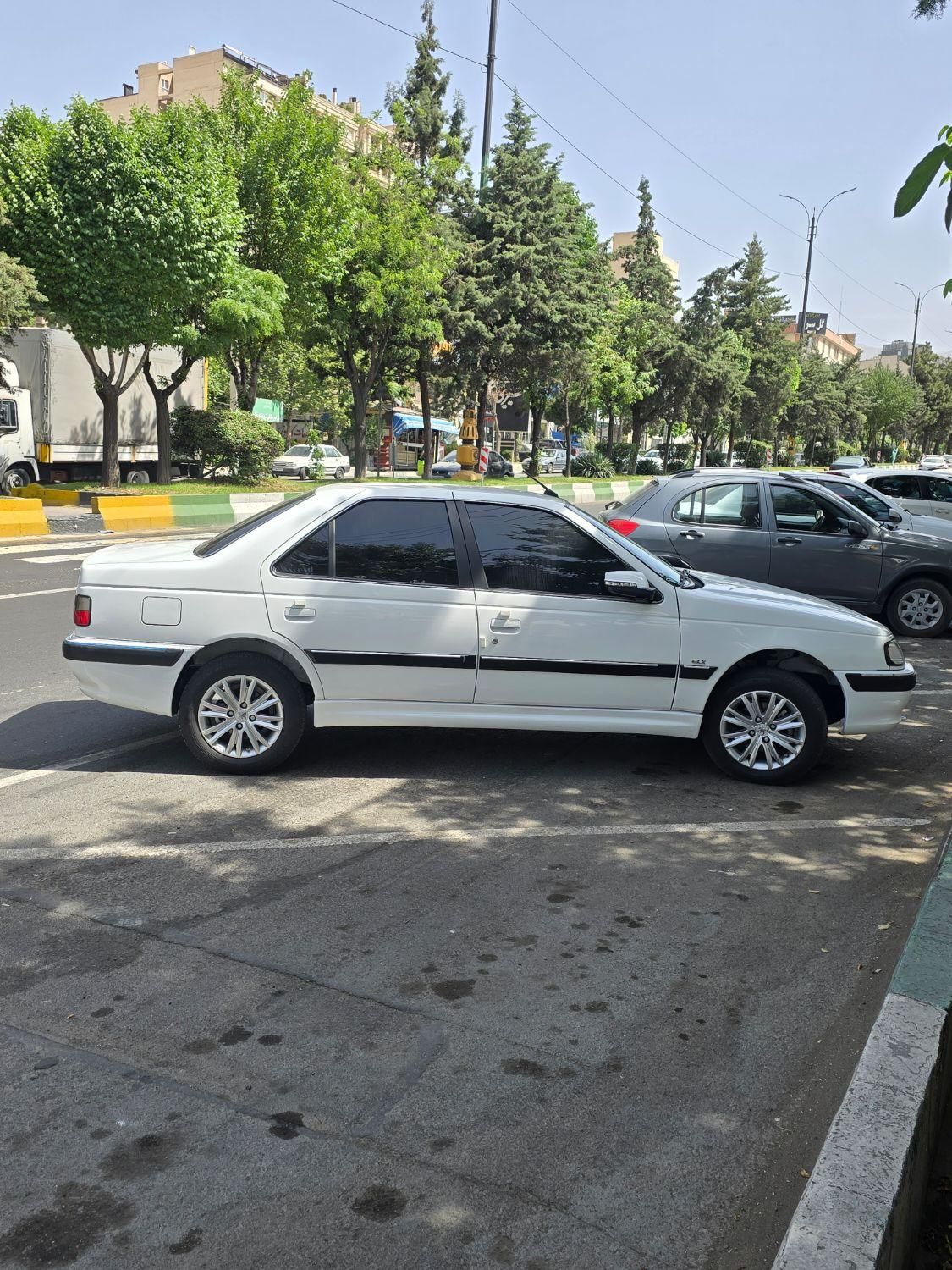 خودرو پژو، پارس آگهی ann_18214372