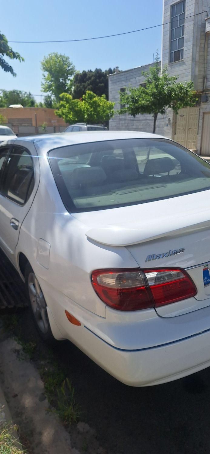 نیسان ماکسیما دنده‌ای - 2006