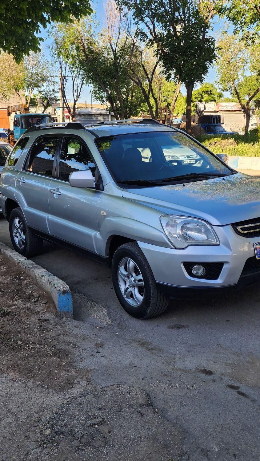 کیا اسپورتیج 6 سیلندر 2700cc - 2010