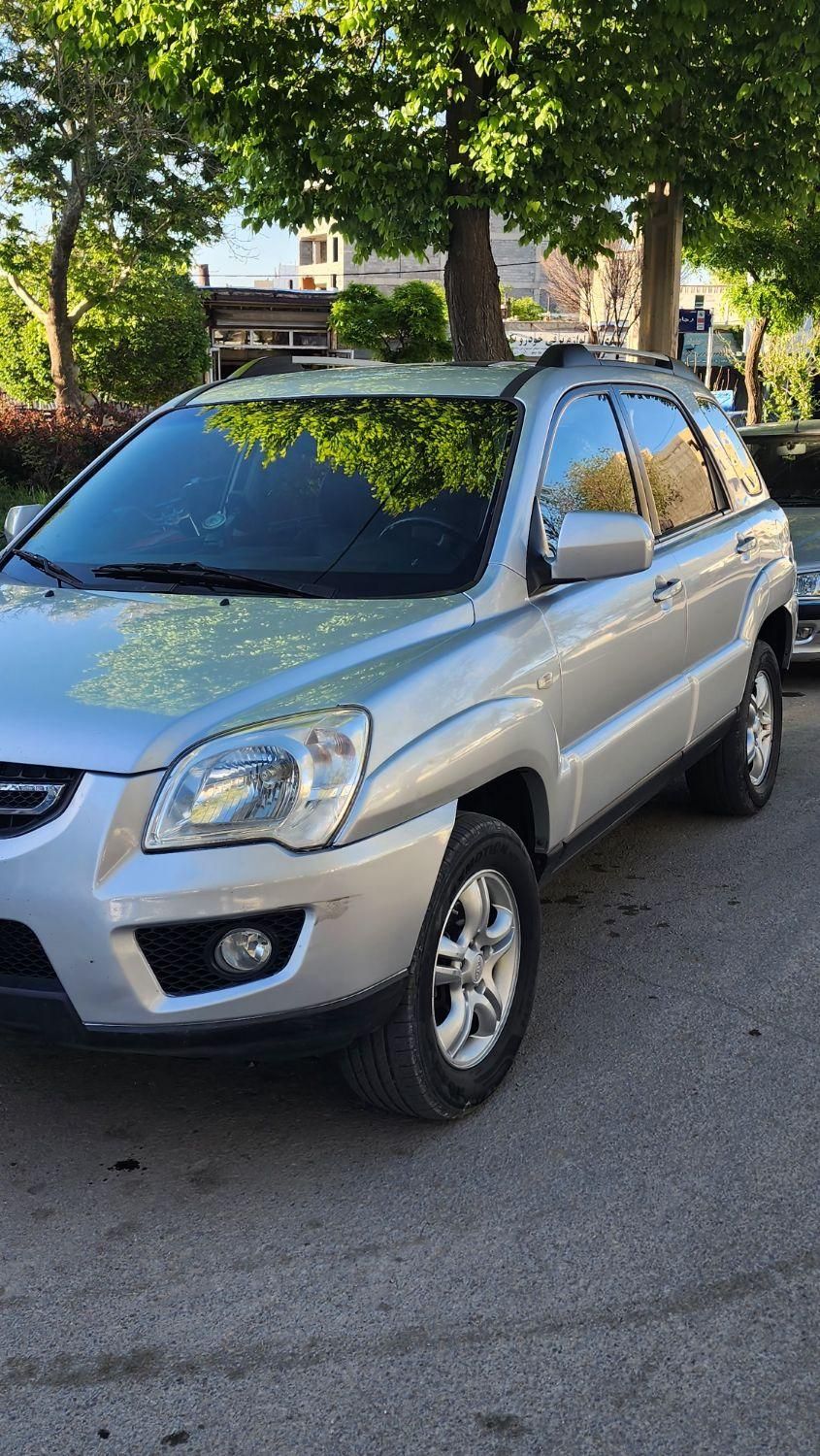 کیا اسپورتیج 6 سیلندر 2700cc - 2010