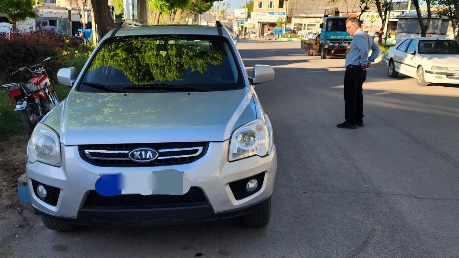 کیا اسپورتیج 6 سیلندر 2700cc - 2010