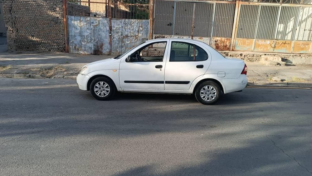 تیبا صندوق دار EX - 1395