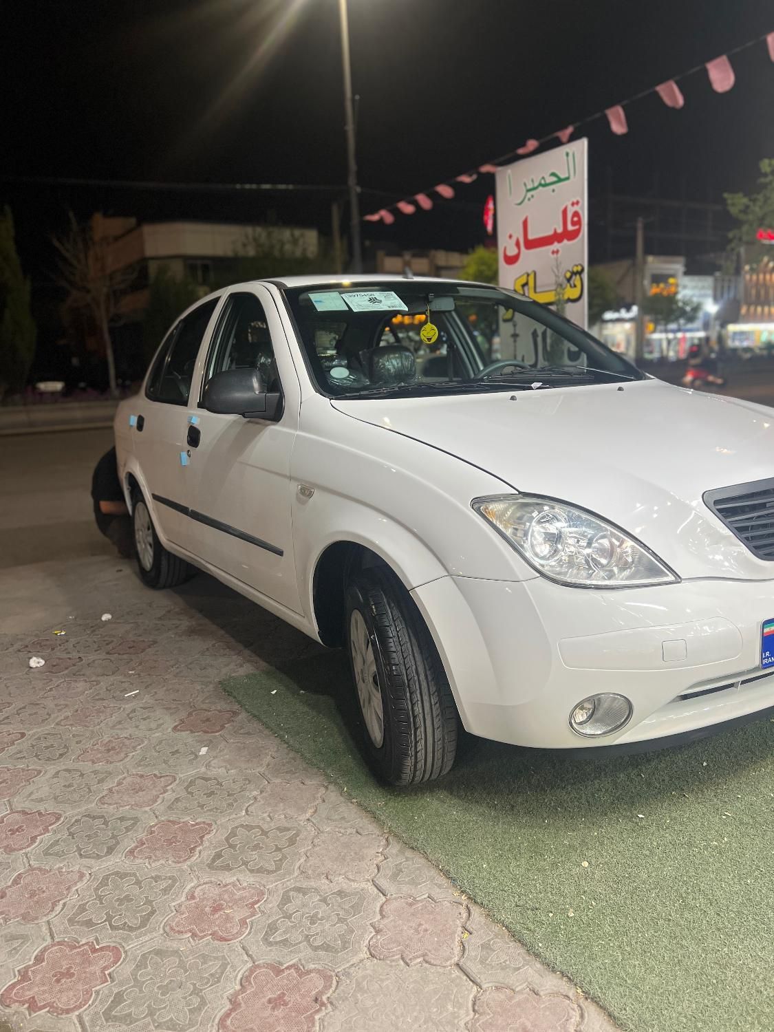 تیبا صندوق دار SX - 1401
