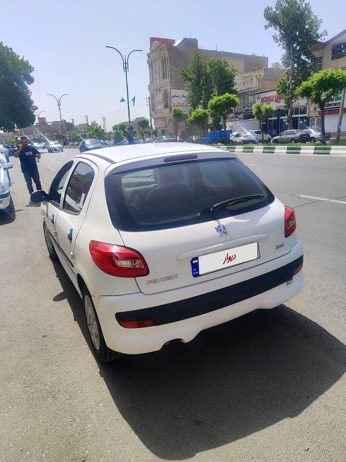 پژو 206 تیپ 3 - 1396