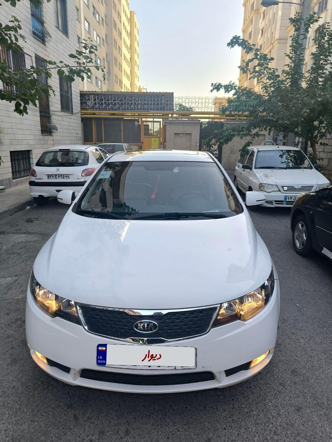 خودرو کیا، سراتو مونتاژ آگهی ann_18217064