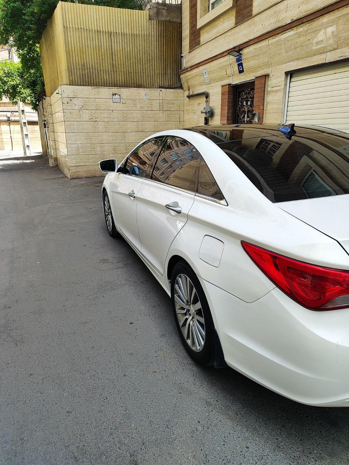 هیوندای سوناتا فول YF - 2014
