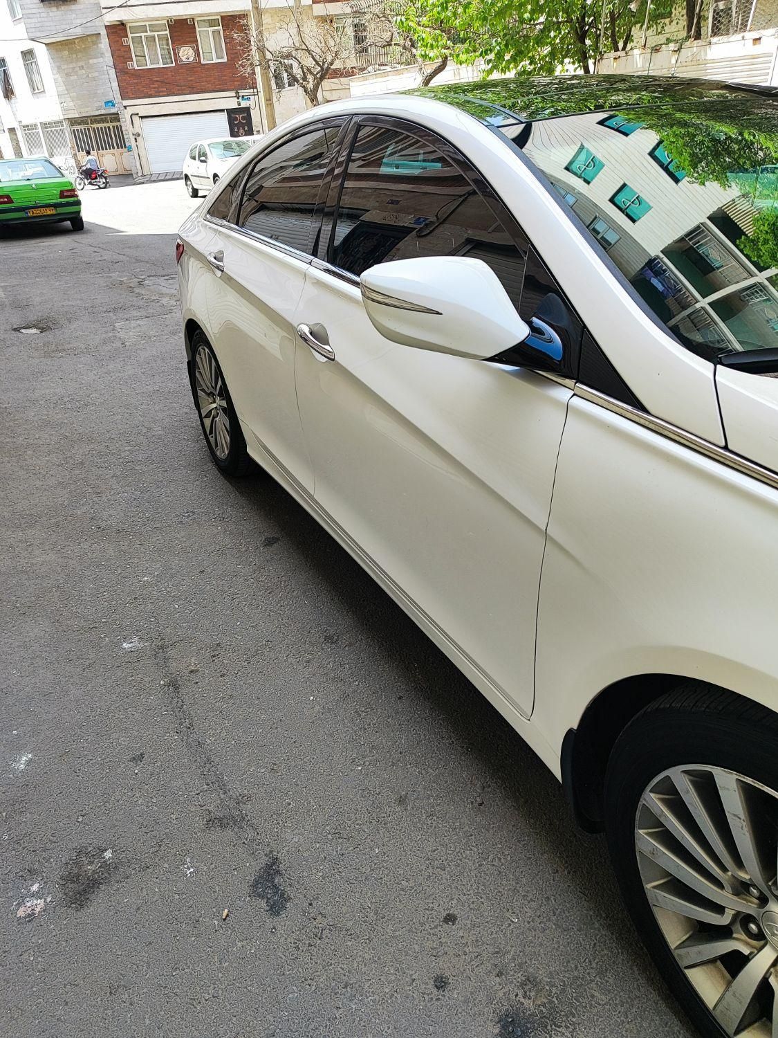 هیوندای سوناتا فول YF - 2014