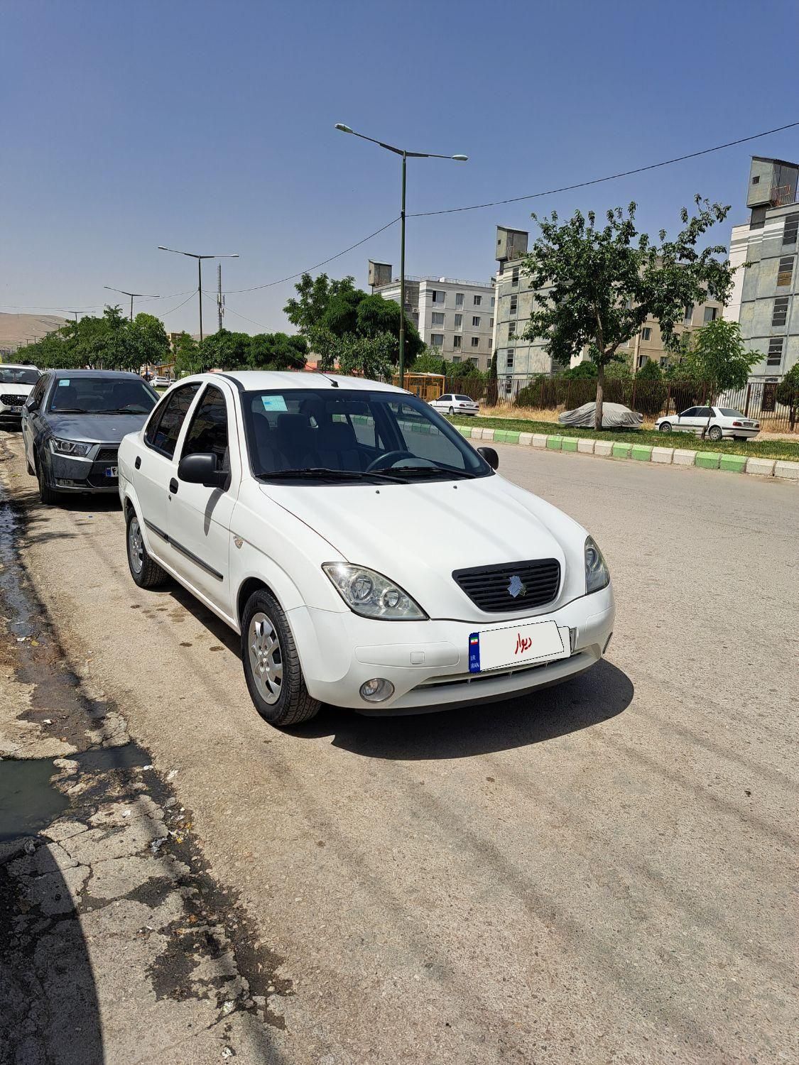 تیبا صندوق دار SX - 1400