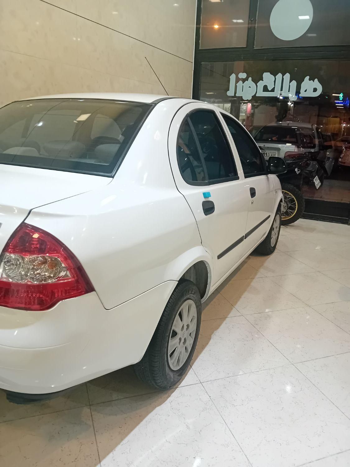 تیبا صندوق دار SX - 1400