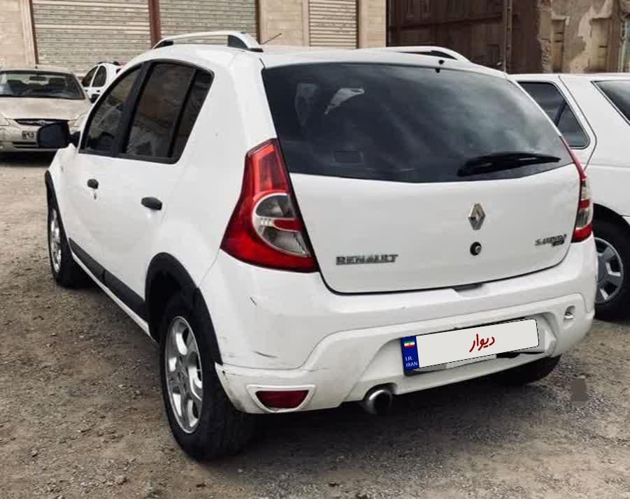 رنو ساندرو دنده ای - 1396