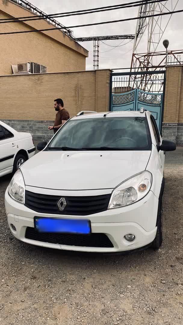 خودرو رنو، ساندرو آگهی ann_18219134