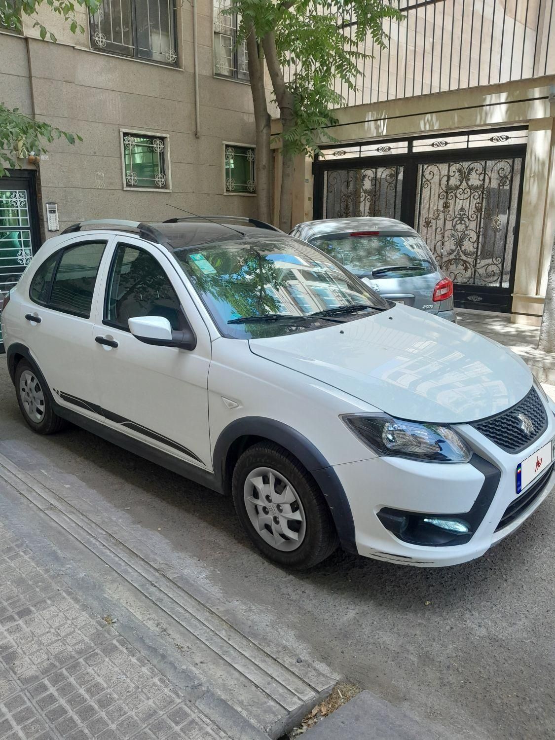 کوییک R دنده‌ای - 1403