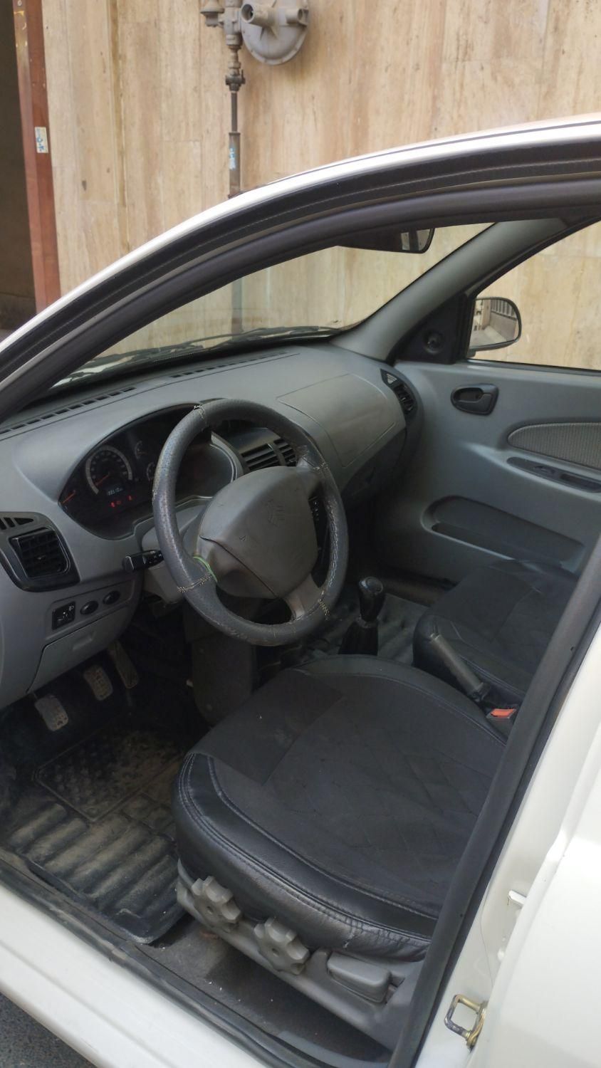 تیبا صندوق دار SX - 1399